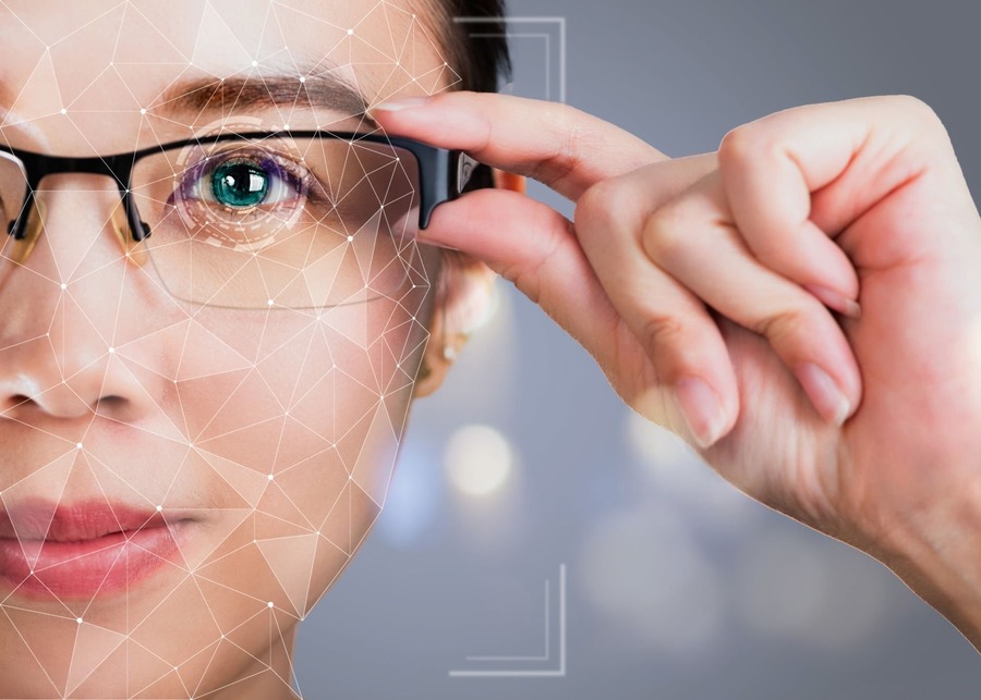 Systematic Face Shape Analysis for Eyewear A technical diagram showing key facial measurement points on a face