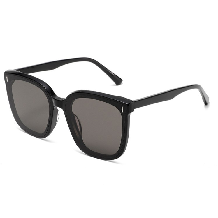 Oversized Casual Frame